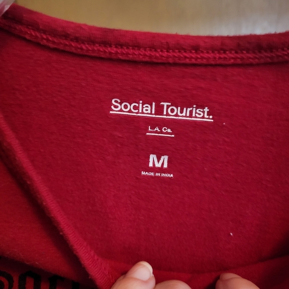 Social Tourist Red Crop T - Picture 3 of 4